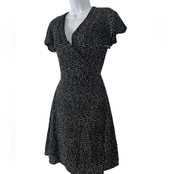 Harper wrap around dres size medium - Picture 1 of 8